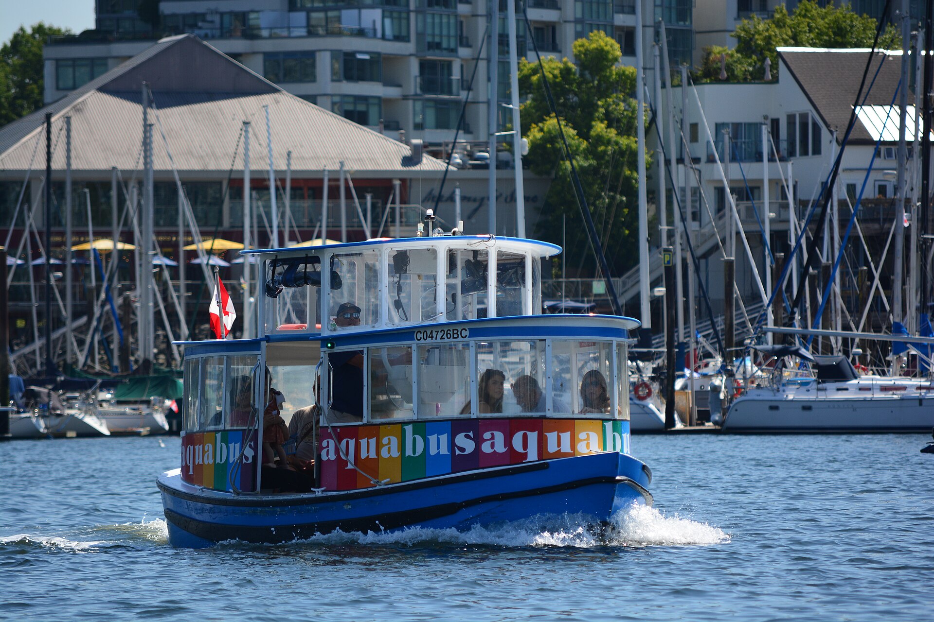 Aquabus-Mini-Fähre auf dem False Creek