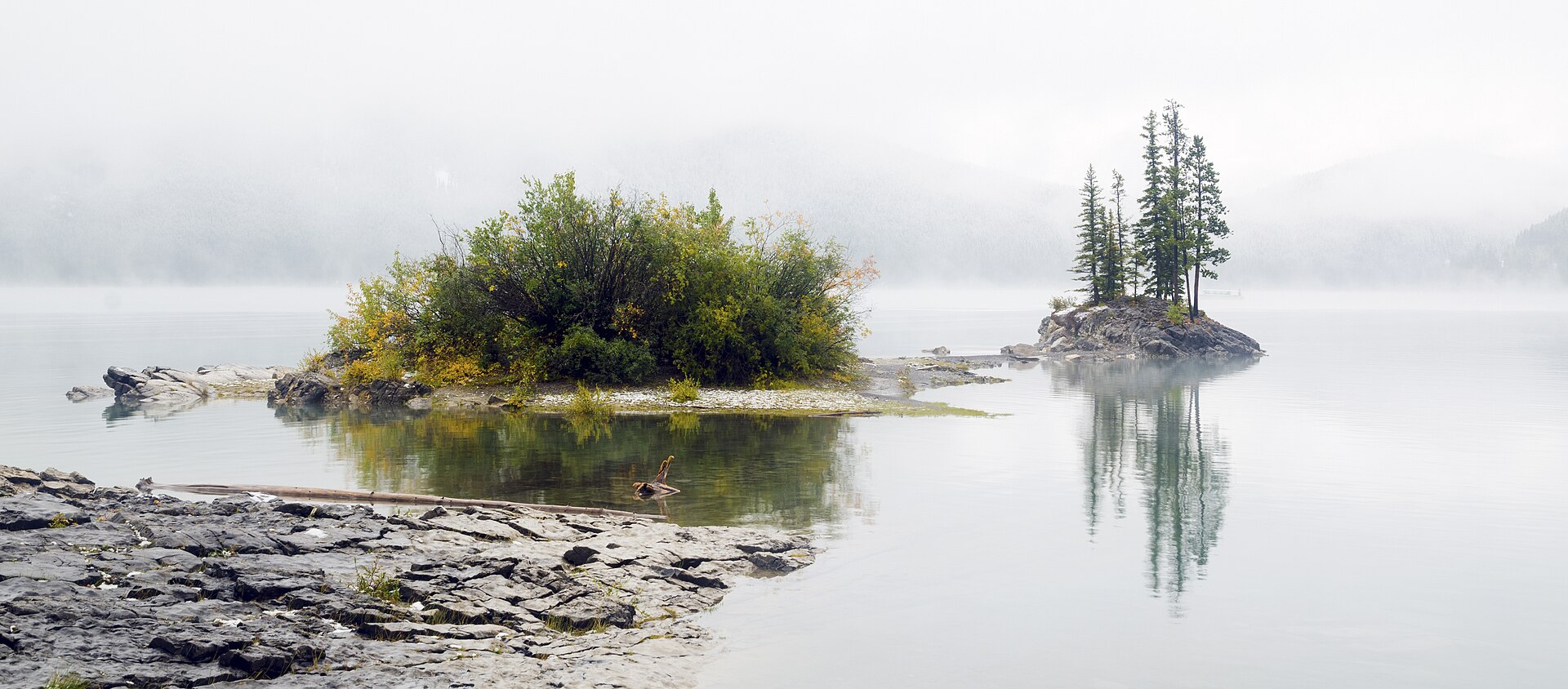 Lake Minnewanka