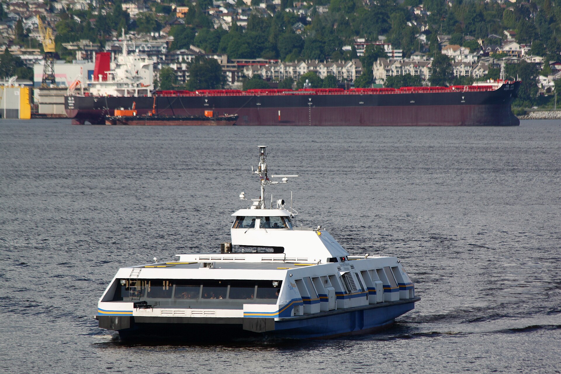 SeaBus im Burrard Inlet